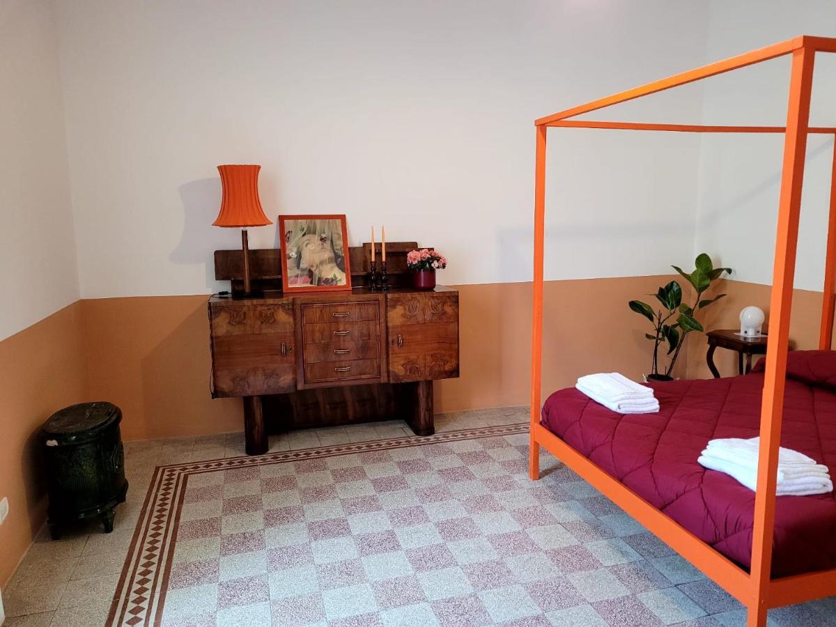 Charming Apartment With Balcony In The Historic Center نابولي المظهر الخارجي الصورة