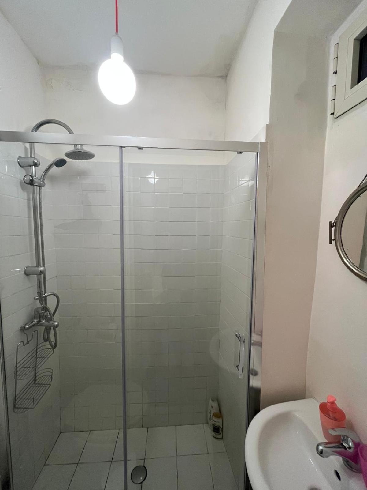 Charming Apartment With Balcony In The Historic Center نابولي المظهر الخارجي الصورة
